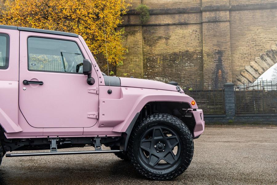  Jeep Wrangler Black Hawk Expedition by Project Kahn 2014 года  (фото 8 из 24)